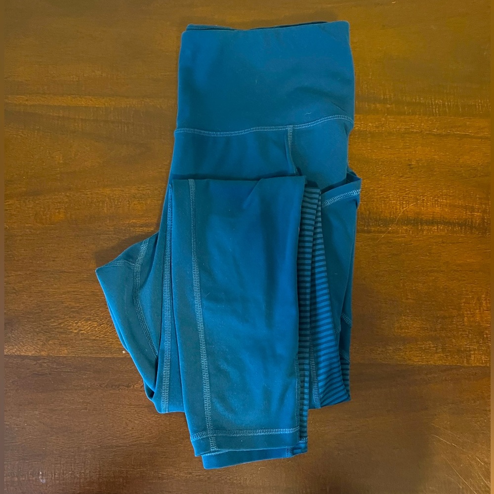 Blue leggings